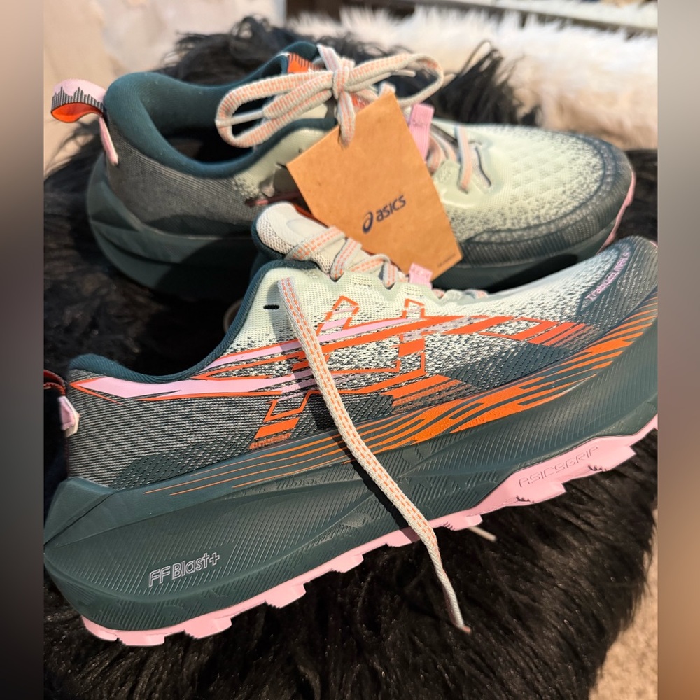 ASICS Women's Athletic Shoes in Pink, Teal and Orange Accent 🔥 Size 9